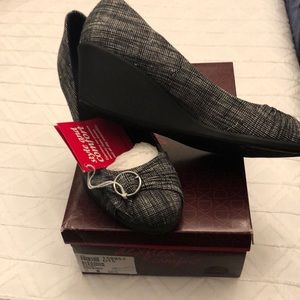 Dexter Comfort black and white wedge shoes Sz 8